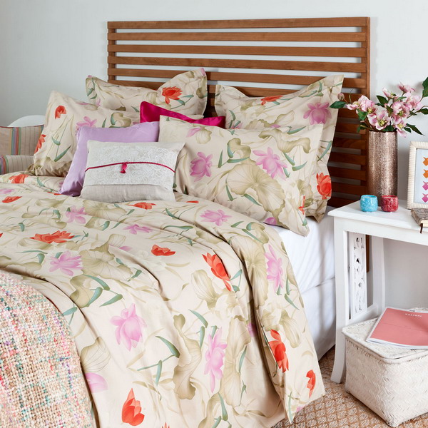 Phòng ngủ tuyệt đẹp nhờ chăn gối in hoa | ảnh 6