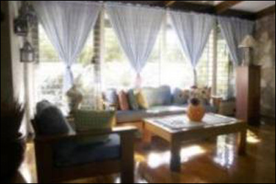 Trang trí phòng khách nhỏ hẹp - Archi