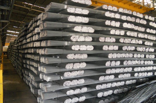 Ngành thép nhập siêu, nhiều nhà thầu ăn tết sớm | ảnh 1